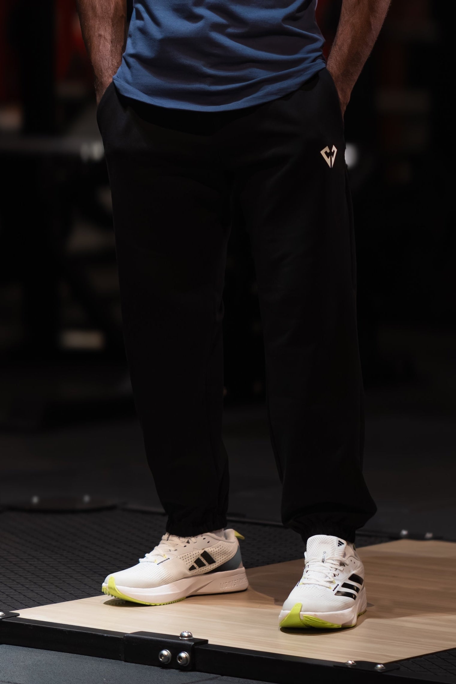 001 - PUMP COVER JOGGERS - BLACK